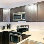 5218 Beach Dr B
